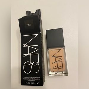Nars light reflecting foundation 2.5 light Yukon